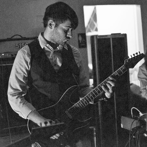 Meet your Posher, Kyle - Picture 1 of 1